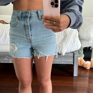 Levi’s rib cage shorts